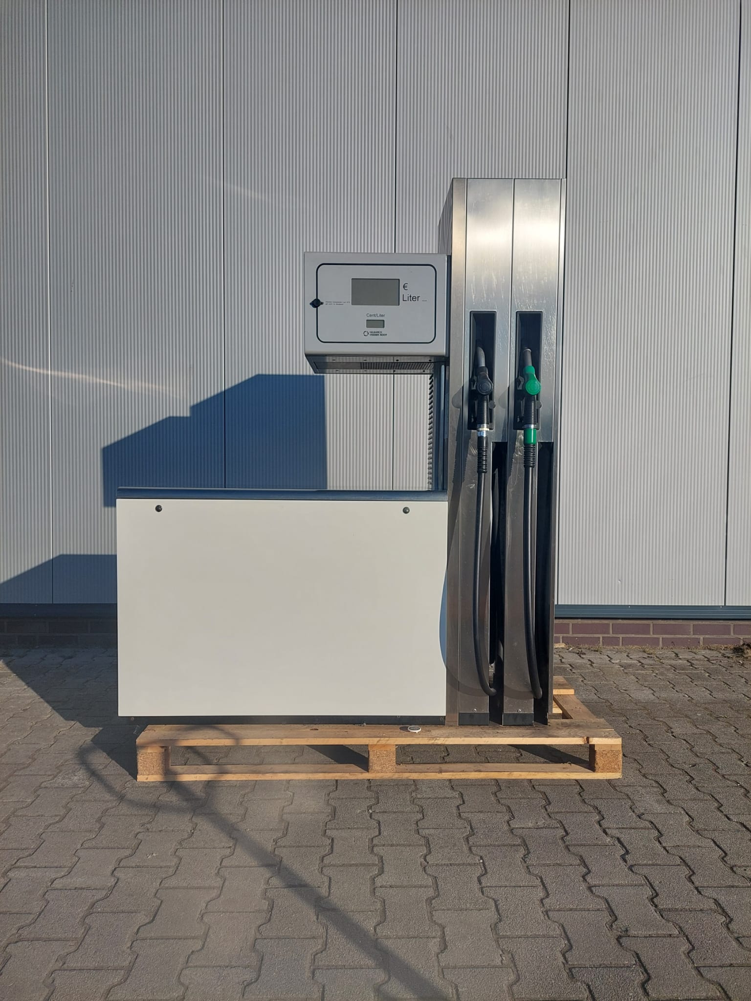 Zapfsäule SK700 4-2-4 Zapfsäule SK700 4-2-4